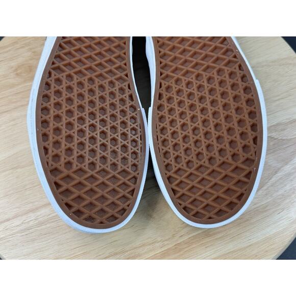 Vans Classic Slip-On Fruit’ Skull Black White Canvas Shoes Sz Men 8.5 Women 10 - Picture 10 of 13